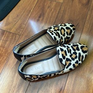 Me Too Leopard slip-on